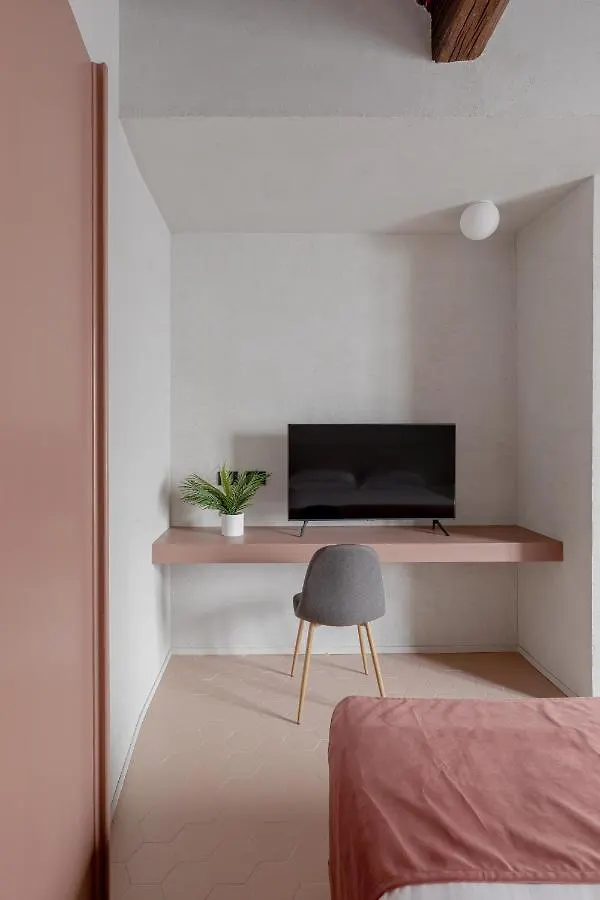 Design Apartment With Private Pool In Campo Dei Fiori Rom 0*,  Italien